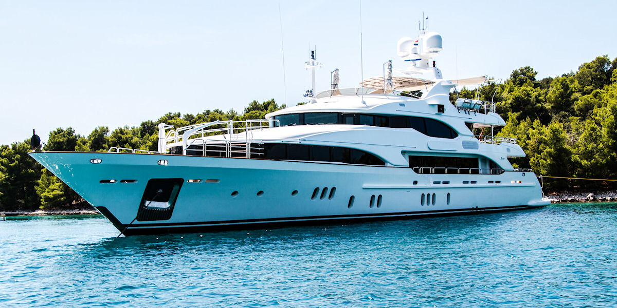 Managed yacht at anchor